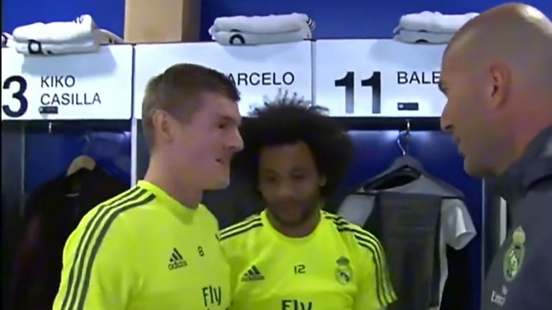 开云体育入口-包含德甲冲刺阶段再迎强敌，本菲卡临场应变，主帅态度——更衣室稳定，年轻球员得到机会的词条